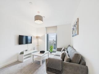 Premium 1BR at Media City - Manchester - 4