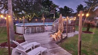 Poolside Palms Paradise - 1