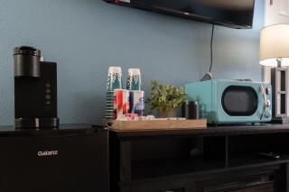 Charming 1BD-1BA King Suite-Near the Strip - Stairs Required - FREE TICKETS INCLUDED - CL-1M - 3