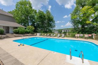 Charming 1BD-1BA King Suite-Near the Strip - Stairs Required - FREE TICKETS INCLUDED - CL-1M - 7