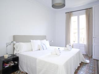 BarcelonaForRent The Claris Suites I - 8