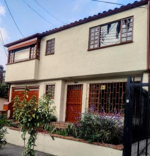 ART AND VITALITY HOUSE Dirección correcta Calle 24a bis No 44a 52 - Bogotá - 7