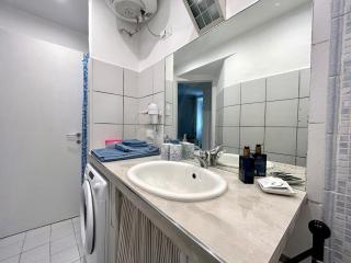 Lovely cozy Studio apartment on La Spezia most loved historic staircase In centro e a 6 minuti dalla stazione - La Spezia - 2