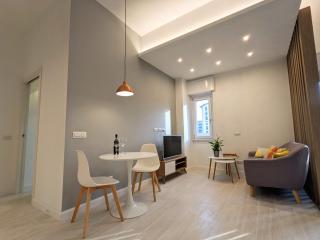 Design Stay NAVIGLI - Fast to Duomo & Airport - Milan - 9