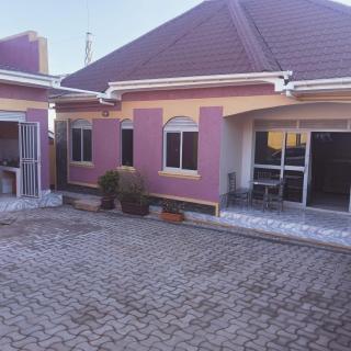 Nidasha guest house- Namungoona - 6