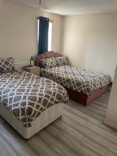8 braybrook crescent - West Bromwich - 3