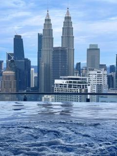 The Luxe Infinitum KLCC Skyline Swimming Pool - Kuala Lumpur - 2