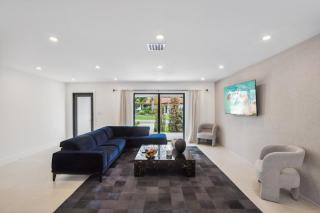 Modern Luxury Home with Racket Sports Gym BBQ - Rockdale - 8