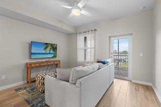 Gulf Access with Boat Slip, Heated Saltwater Pool - Bacino Vistas 207 & 208 - Roelens - Cape Coral - 1