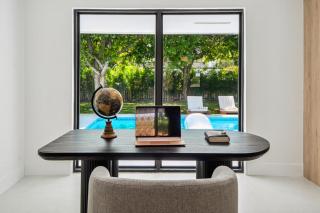 Modern Luxury Home with Racket Sports Gym BBQ - Rockdale - 4