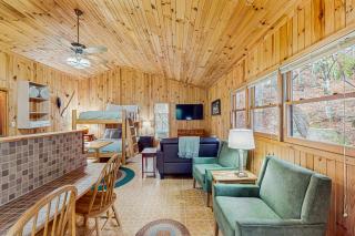 The Cousins' Cabin - Seven Devils - 9