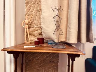 Le Tailleur, centre historique, fibre, climatisation, ESS, rez-de-chaussée, BedinShop - Romans-sur-Isère - 1