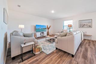 Brand new build Daytona Beach house, recently updated and only a 5 minute walk to the beach - Daytona Beach Shores - 3