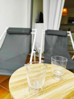 Charmant studio en bord de mer, piscine, climatisation, parking privé et wifi - 2