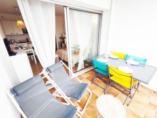 Charmant studio en bord de mer, piscine, climatisation, parking privé et wifi - 3
