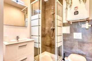 Le Basalte - Lumineux studio - parking privé - wifi - proche métro B - 7