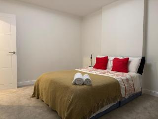 The Contemporary 4 Bedroom Home - - 5