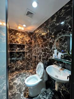 HBA HOME Apartment near Hoan Kiem Lake - 2