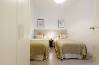 Chic Atocha Loft - Perfect Location and Style - 6