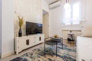 Chic Atocha Loft - Perfect Location and Style - 8