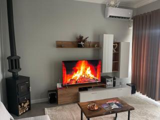 Agnesa Apartament - Gramsh - 2