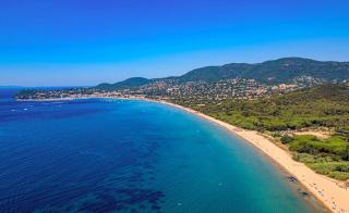 Appartement climatisé avec balcon vue mer panoramique, grande piscine et parking, dans résidence calme proche des plages - Cavalaire-sur-Mer - 8
