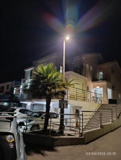 Villa Sun Budva - Budva - 9