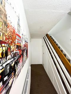 3 Bedroom House, WiFi & Free Parking - 2