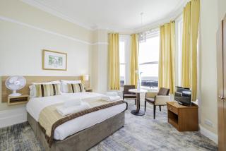 The Majestic Hotel - 9