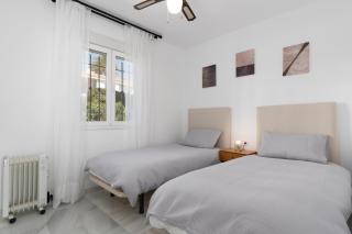 Stunning Chalet in Mijas-Costa near Beach! - Mijas Costa - 3