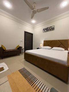 Cozy & Peaceful Rooms Near Lyallpur Galleria - Faisalabad - 2