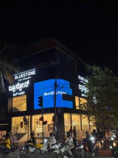 Bluish wall kormangala 4th block - Bangalore - 6