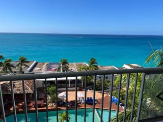 Large Apartment with Breathtaking Seaviews - Cupecoy - 0