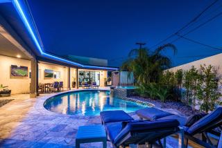 75th Place Home - Luxe Pool Spa Walk to Old Town - Scottsdale - 6