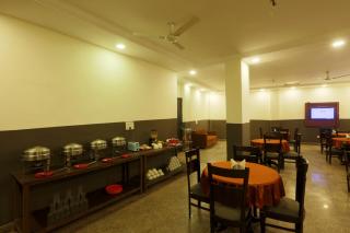 Hotel The White Sand Suites - New Delhi - 3