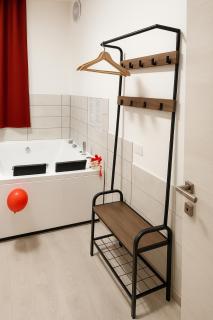 Lovers' Nest - Spa Apartment - 6
