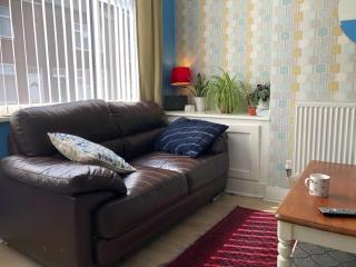 Cozy little house 3 minutes from Brunswick train - 0