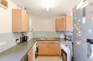 London Home With A Beautiful View - Private Room - 3