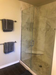 Whitefish Home, 3 BED 2 BATH, Sleeps 7, Hot Tub, AC - Whitefish - 1
