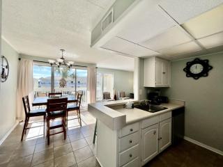 Sandpiper Cover 2031 near beach sleeps 4 - Destin - 2