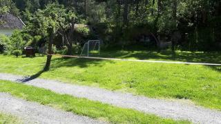 Large house with sea arch, beach and jetty - 8