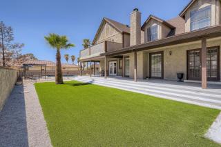 Lux Life! Central Location For Business Or Play! - Las Vegas - 6