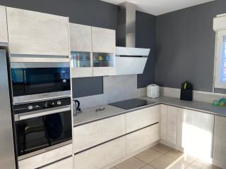 Une maison entière de 4-5 pers avec piscine - 2