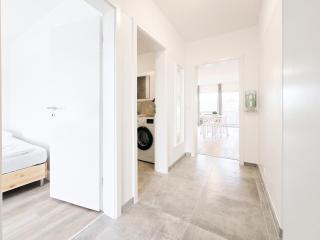 RAJ Living - 2 Room Apartment - Balcony - Kitchen - Washing machine - next to Cologne - Frechen - 3