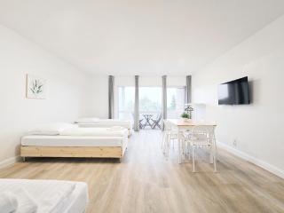 RAJ Living - 2 Room Apartment - Balcony - Kitchen - Washing machine - next to Cologne - Frechen - 7