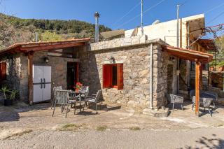 Vavouledo Village House - - 2