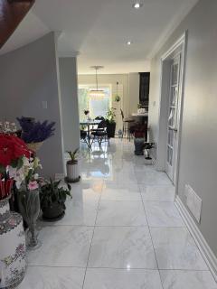 Bright Private Single Bedroom Q33 - Mississauga - 3
