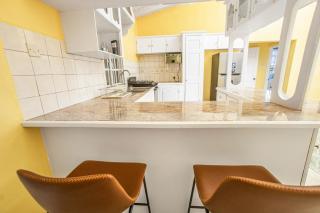 Stunning 3BR Oceanview Getaway - 5