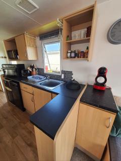 Buxton's Holiday Home - 'Park Holiday's' complex - St Osyth - Clacton-on-Sea - Saint Osyth - 0