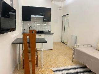 Nationale - Nimes - 1